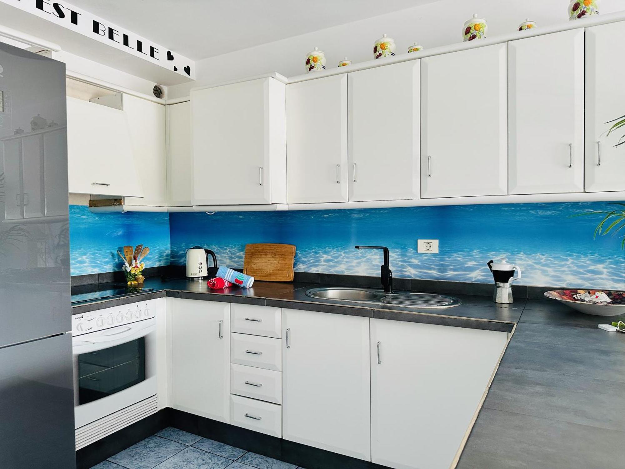 Pambnb - Chic Beachside Apartment Playa San Juan Eksteriør bilde