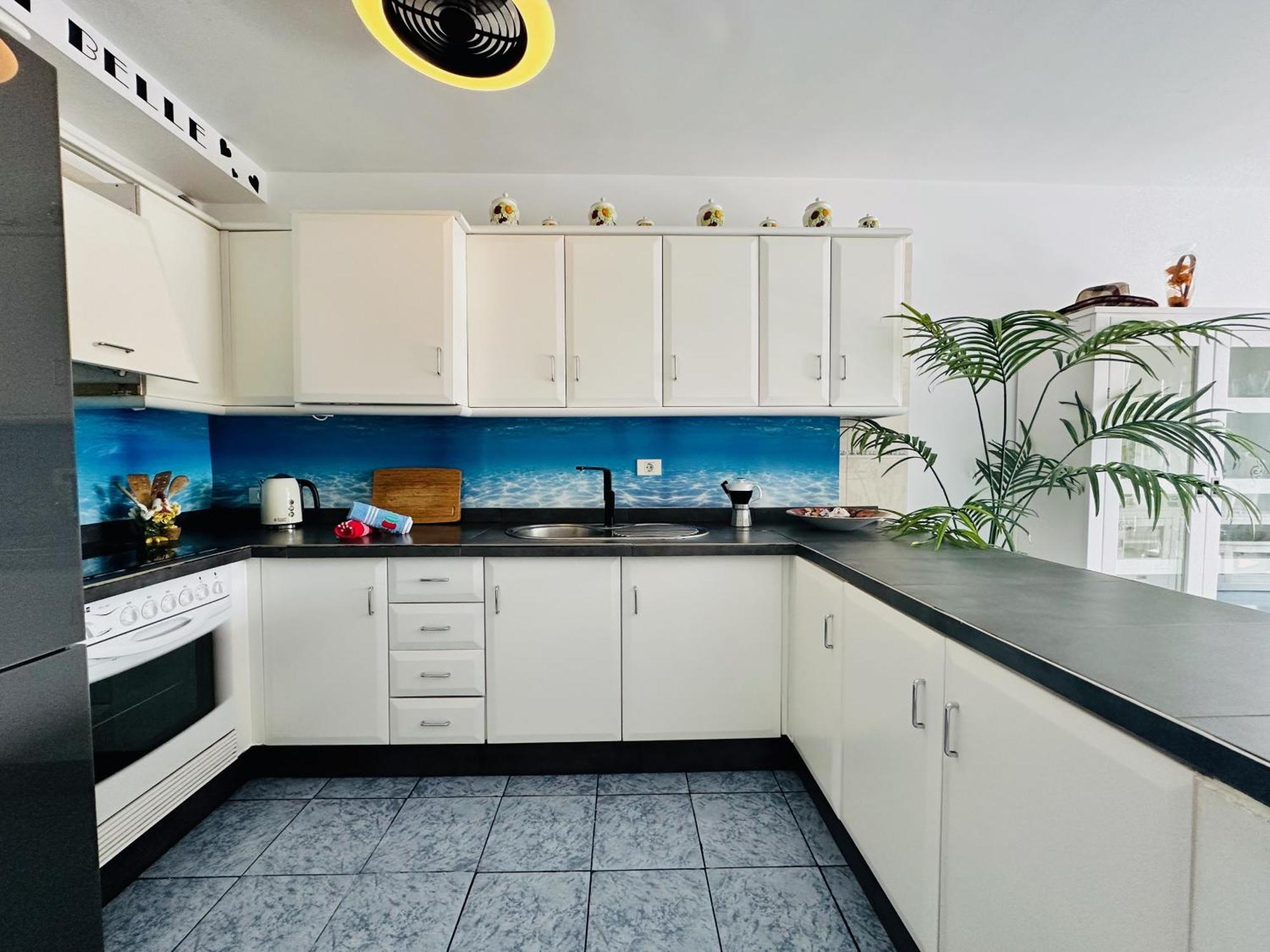 Pambnb - Chic Beachside Apartment Playa San Juan Eksteriør bilde