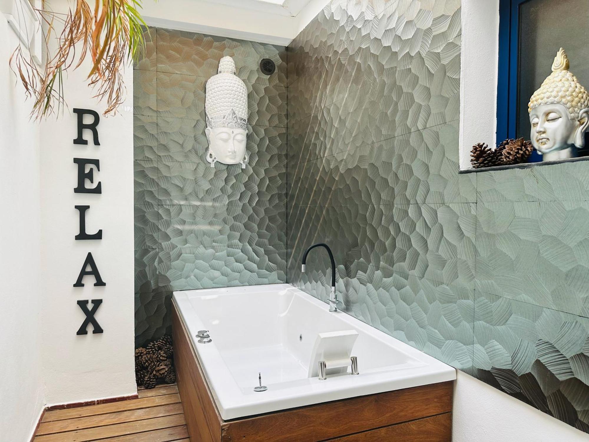 Pambnb - Chic Beachside Apartment Playa San Juan Eksteriør bilde